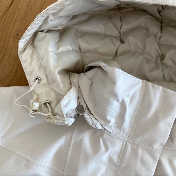 The North Face Off White Convertible 3-in-1 Jacket - Picture 7 of 13